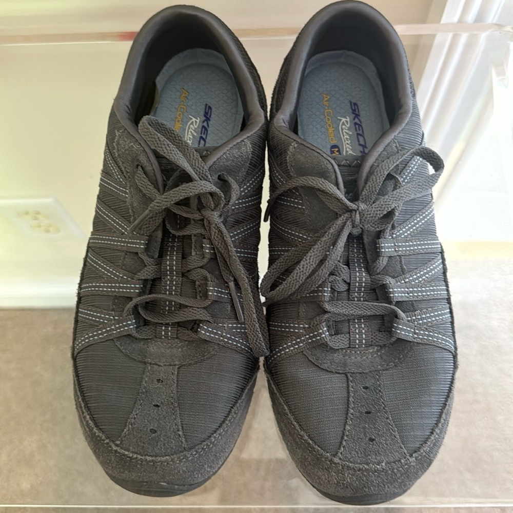 Skechers gray memory foam 6.5 shoes